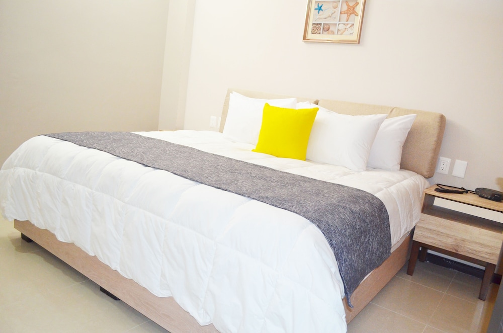 Superior Suite, 3 Bedrooms, Non Smoking, Marina View photo 1