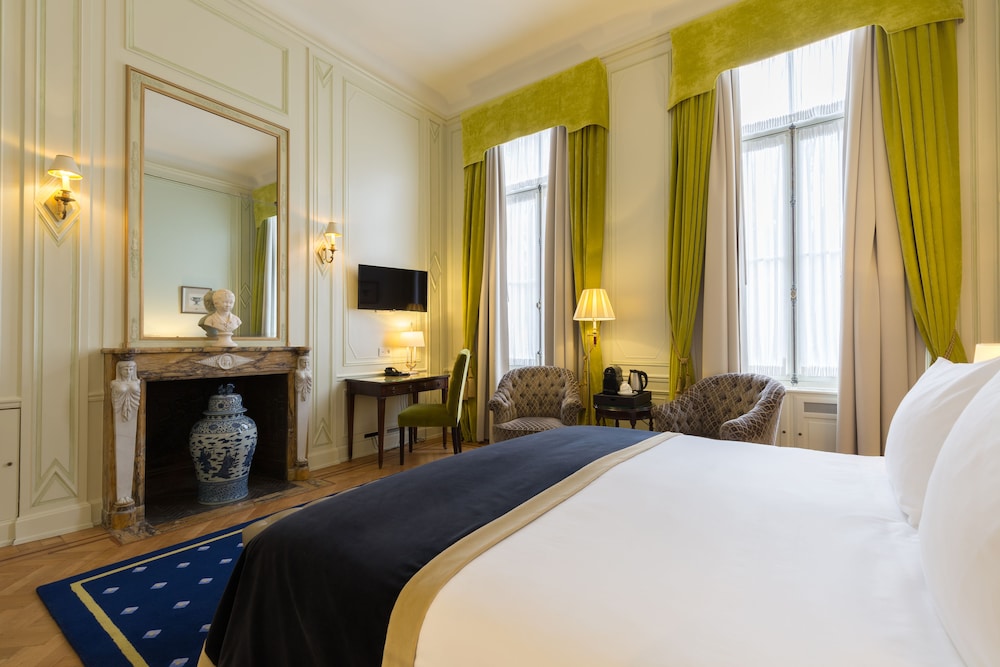 Royal Suite - Photo 8