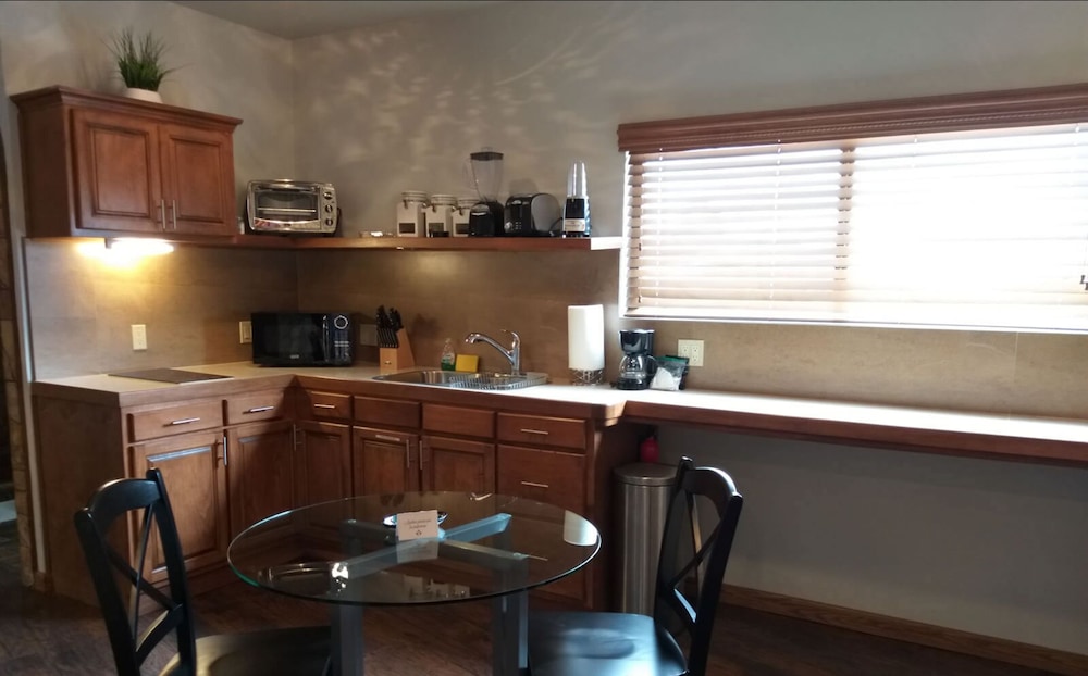 Suite #2 photo 2
