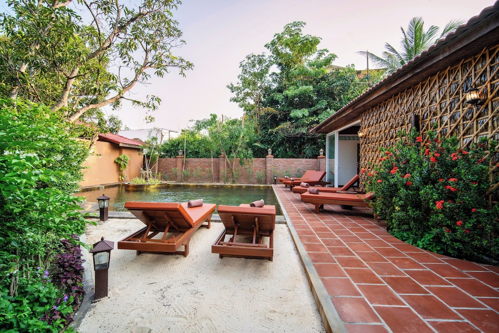 Family Villa, 3 Bedrooms, Private Pool - Photo 16