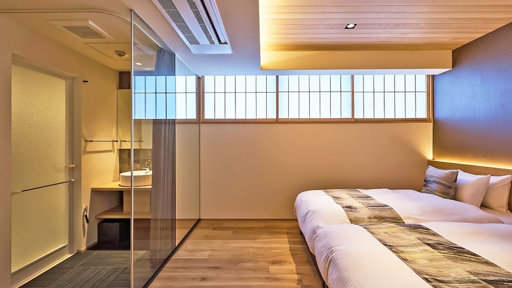 Superior Twin Room photo 3