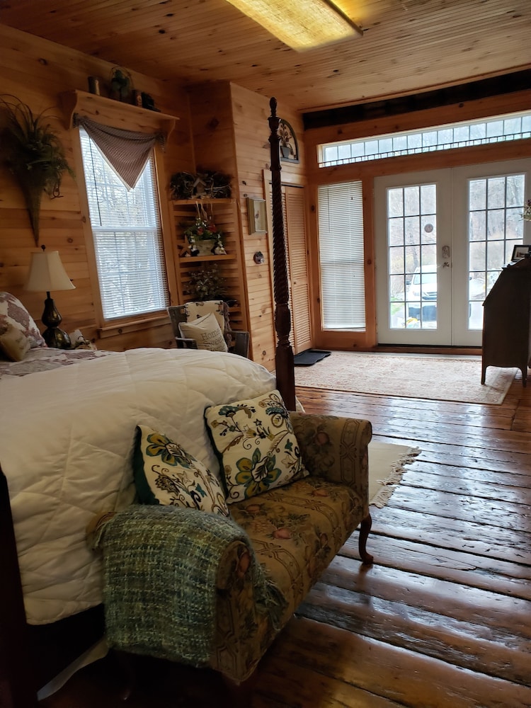 Suite (The Carriage) photo 2
