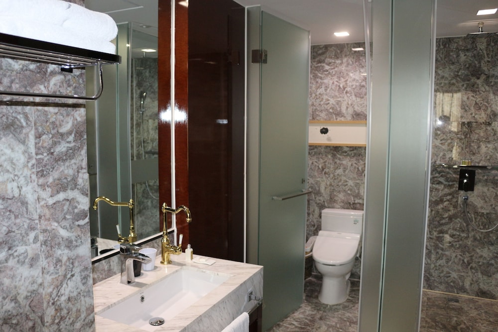 Executive Suite photo 3