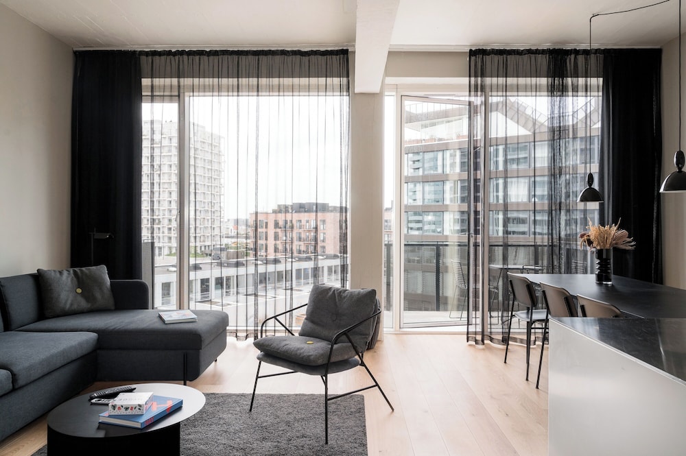 2 bedroom spacious apartment for 6