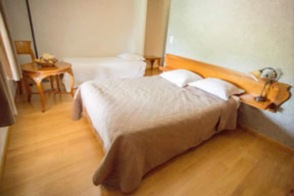 Triple Room (Prairie) photo 2
