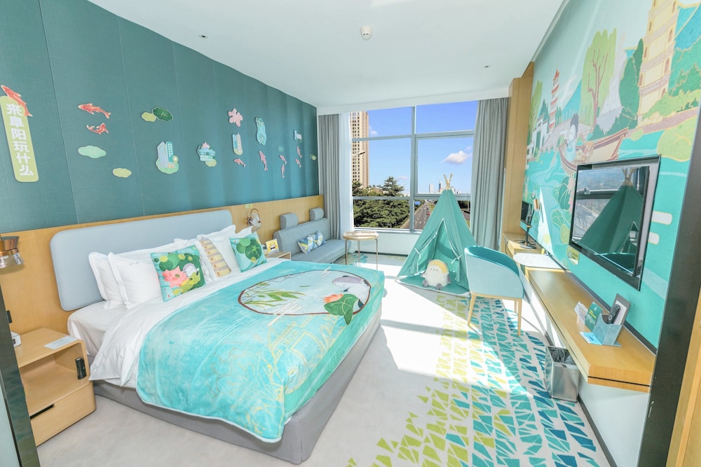 1 King Bed Standard Kids Theme - Photo 3