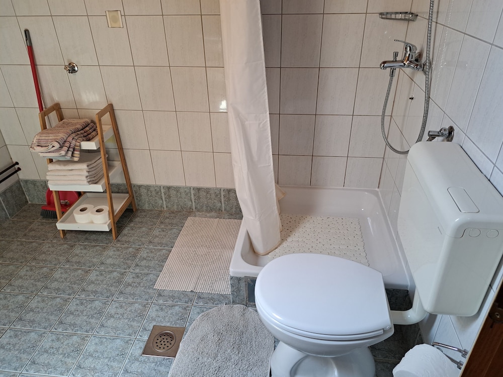 Family Apartment, 2 Bedrooms, Mountain View photo 3