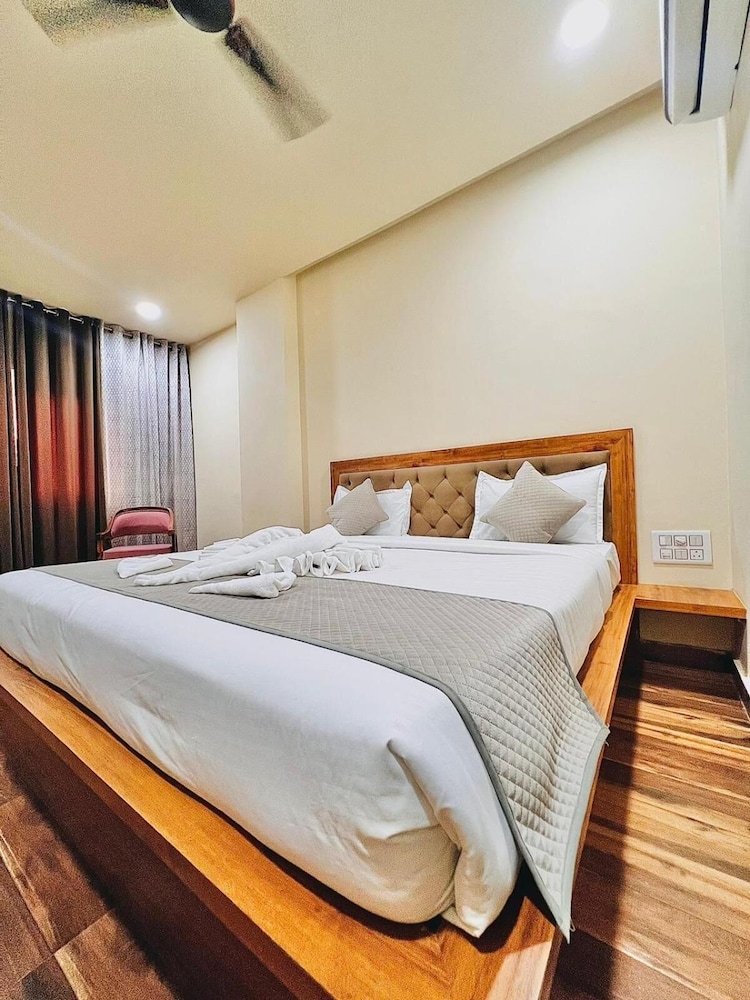 Basic Double Room photo 2