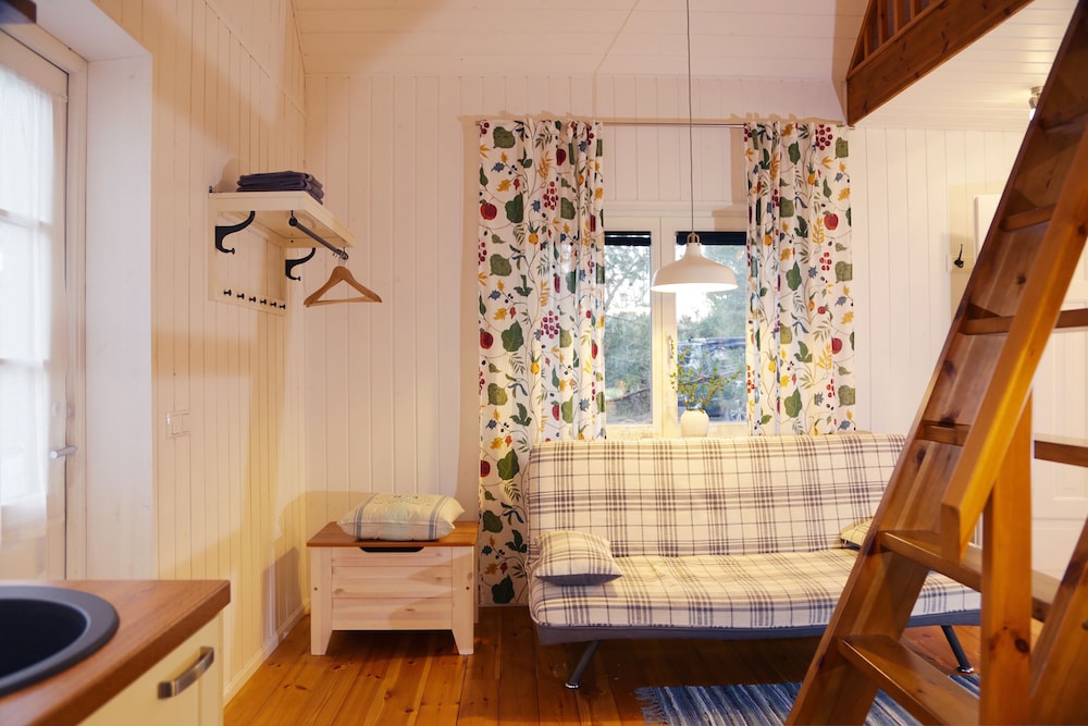 House, 1 Bedroom photo 1