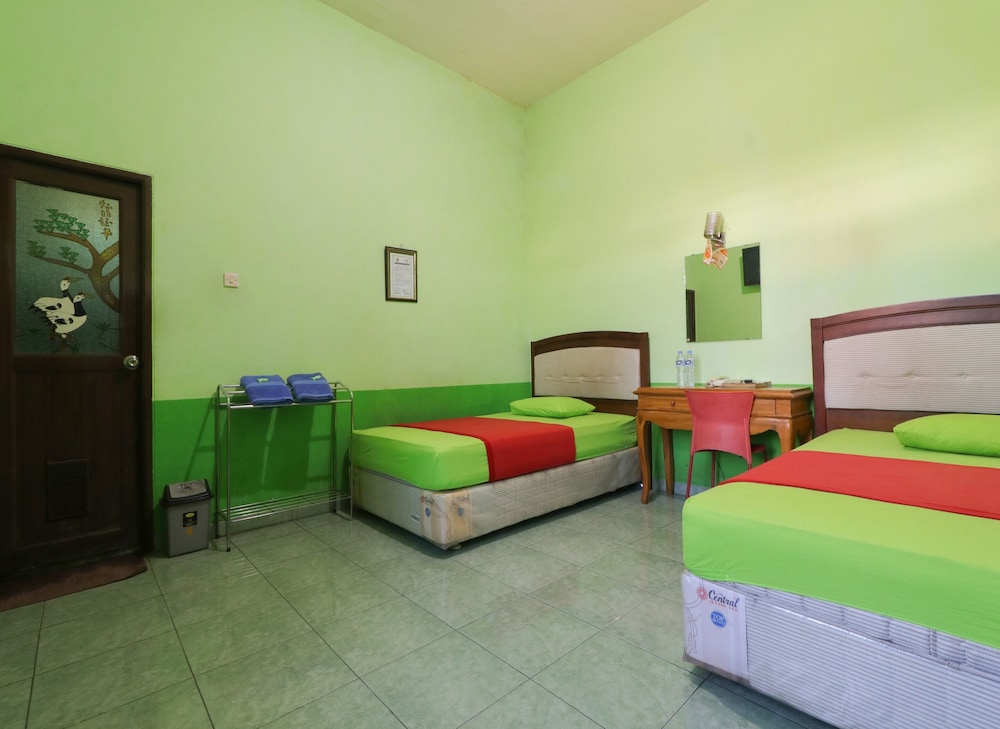 Deluxe Room - Photo 3