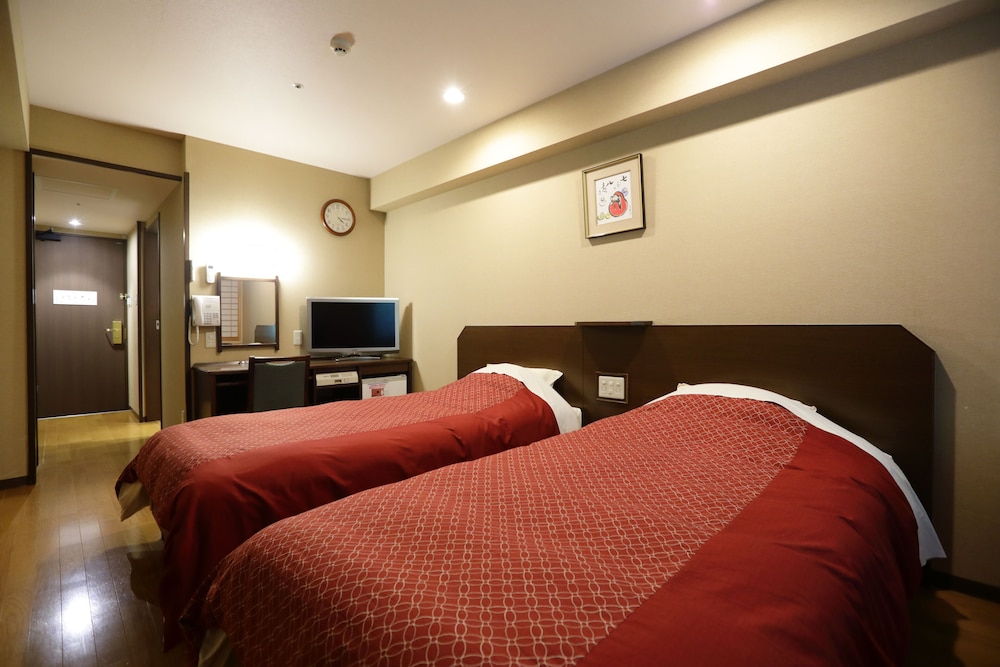 Standard Twin Room, Multiple View (No Bath-Room) thumbnail 5