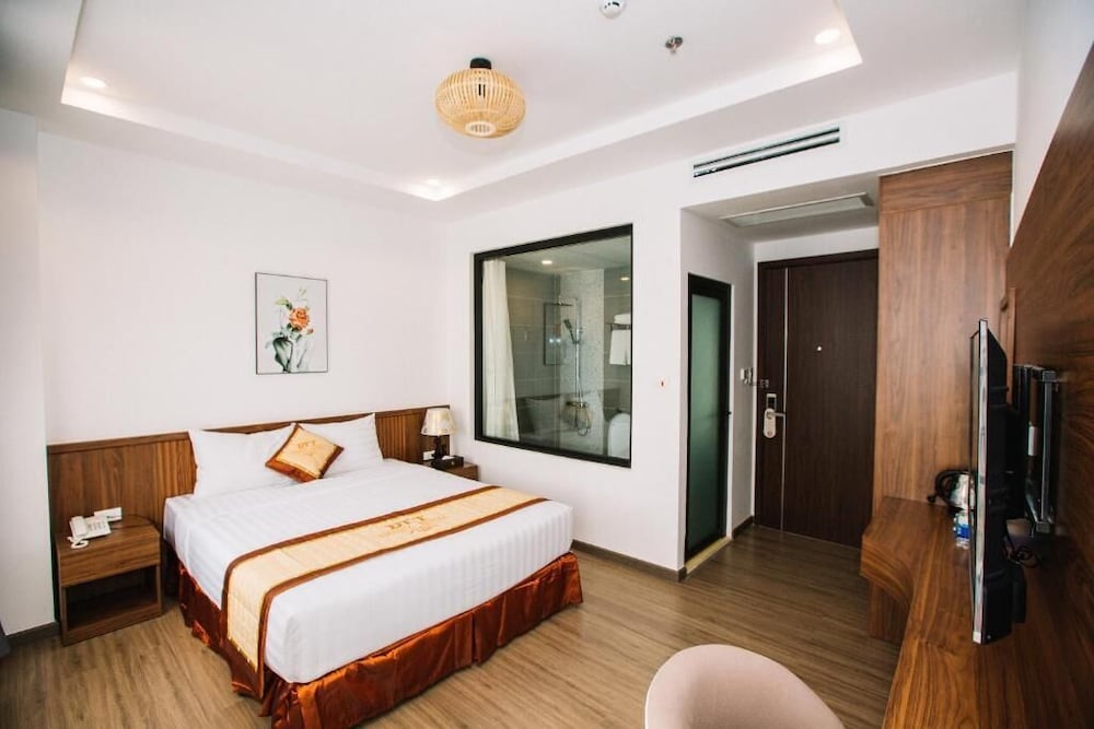 Deluxe Double Room, 1 Double Bed, Non Smoking, City View