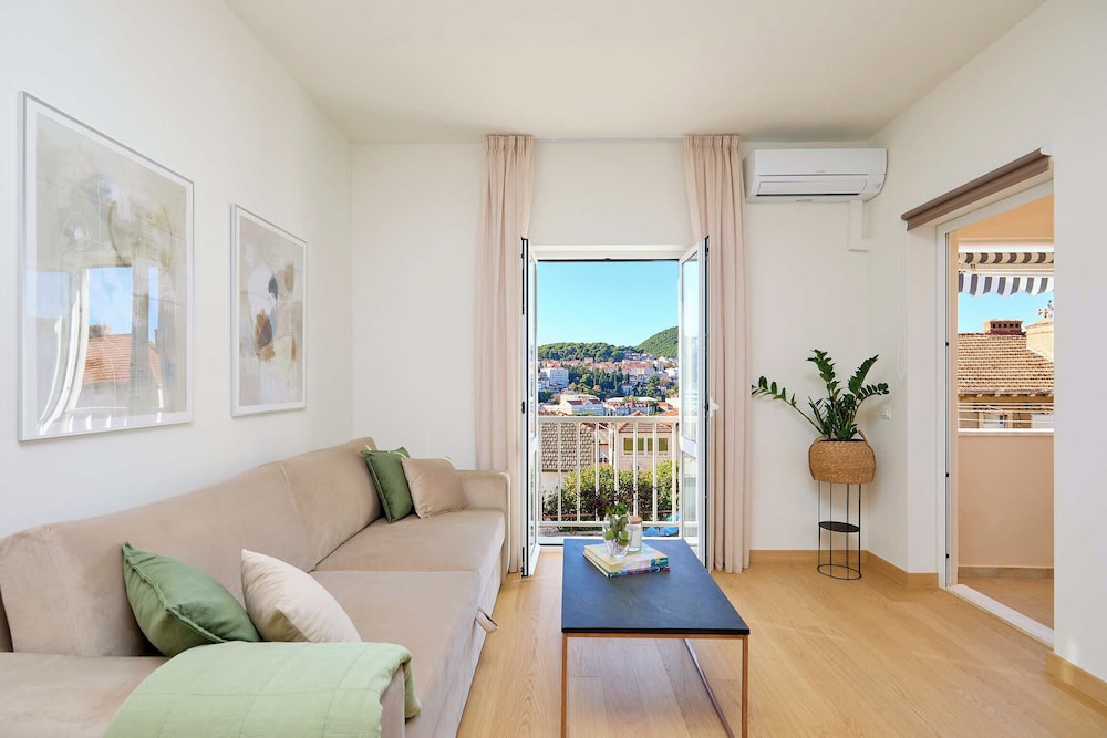 Apartment (1 Bedroom)