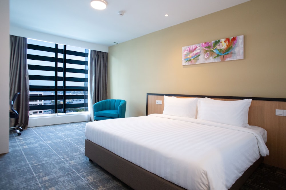 Deluxe Double Room, 1 King Bed, Sea View - Photo 1