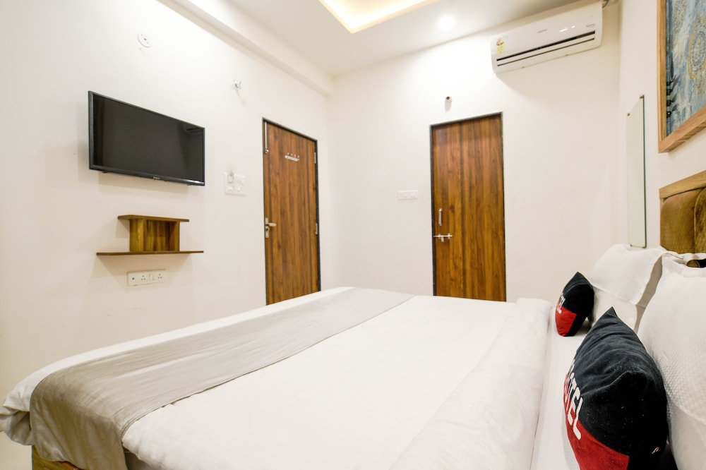Deluxe Room - Photo 1