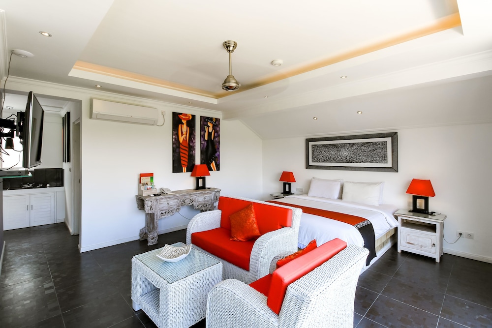 Three Bedroom Executive Private Pool Villa - Photo 4