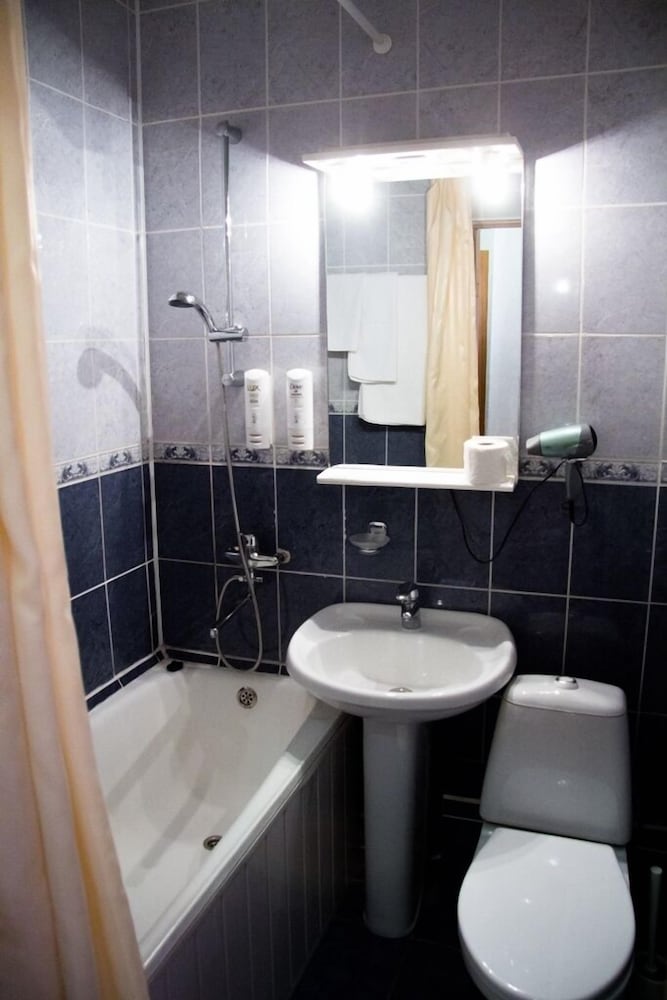 Standard Twin Room photo 3