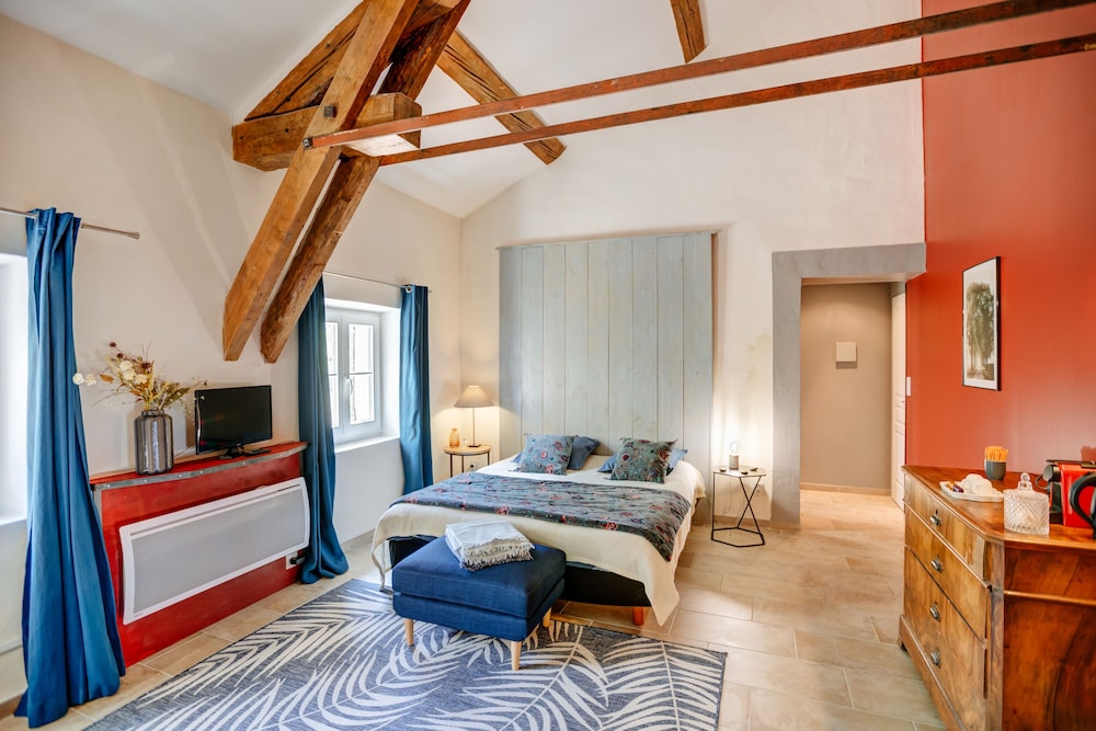 Comfort Triple Room, Park View (Chambre des platanes) photo 2
