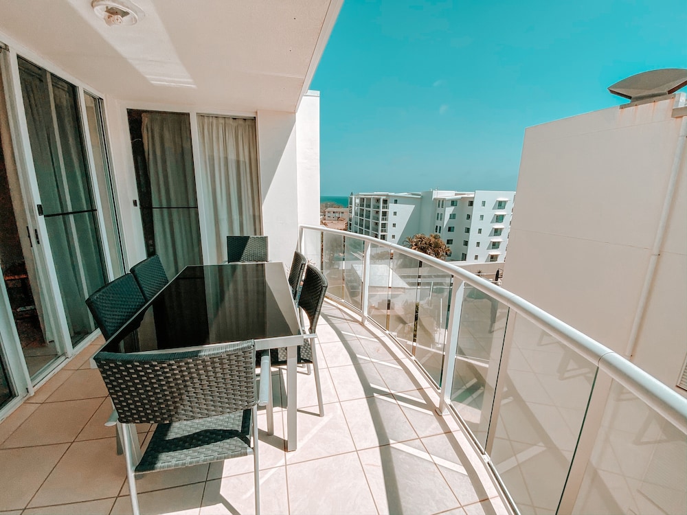 2 Bedroom Partial Ocean View - Photo 14