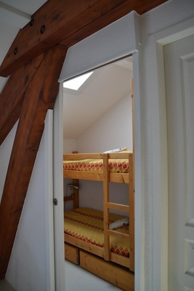 Apartment, 3 Bedrooms (C8)