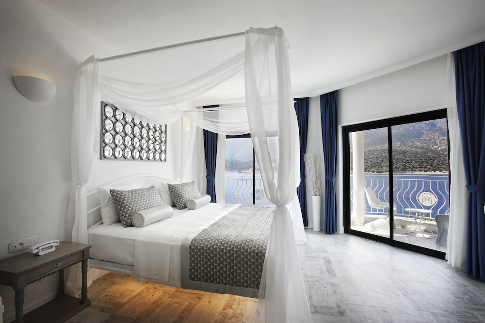 Deluxe Room, Sea View photo 3