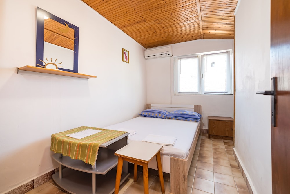 Studio, 1 Bedroom, Balcony, City View