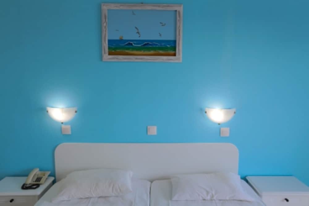 Superior Room, Pool View photo 1