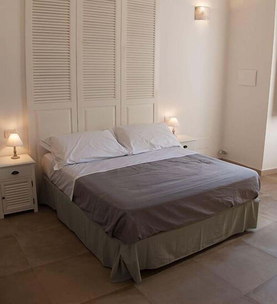 Deluxe Double Room, 1 Queen Bed photo 2