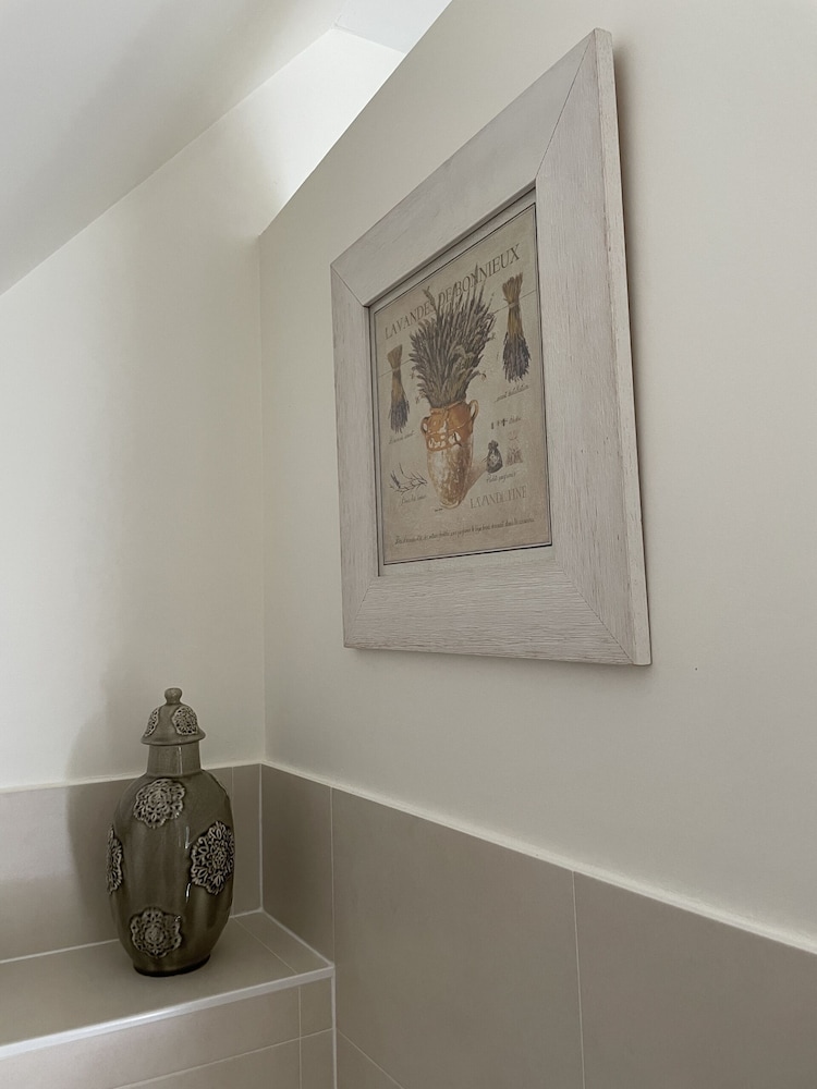 Superior Double Room, Ensuite, Garden View (Chambre Thelma) photo 3