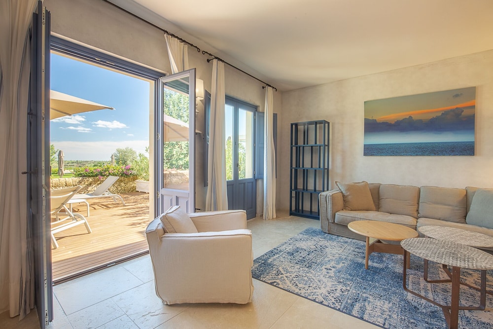 Royal Room, 4 Bedrooms, Terrace photo 3