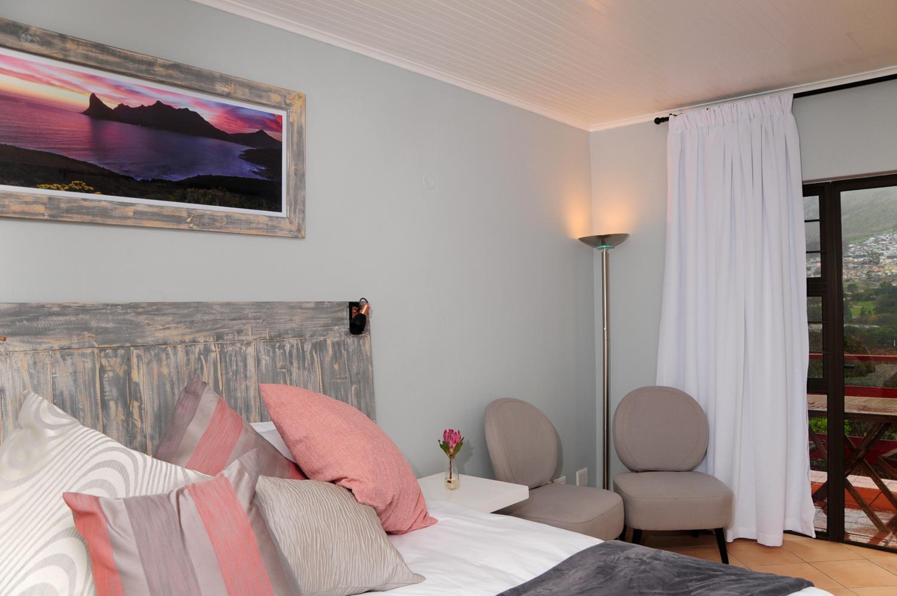 Double Room with Balcony and Sea View photo 3