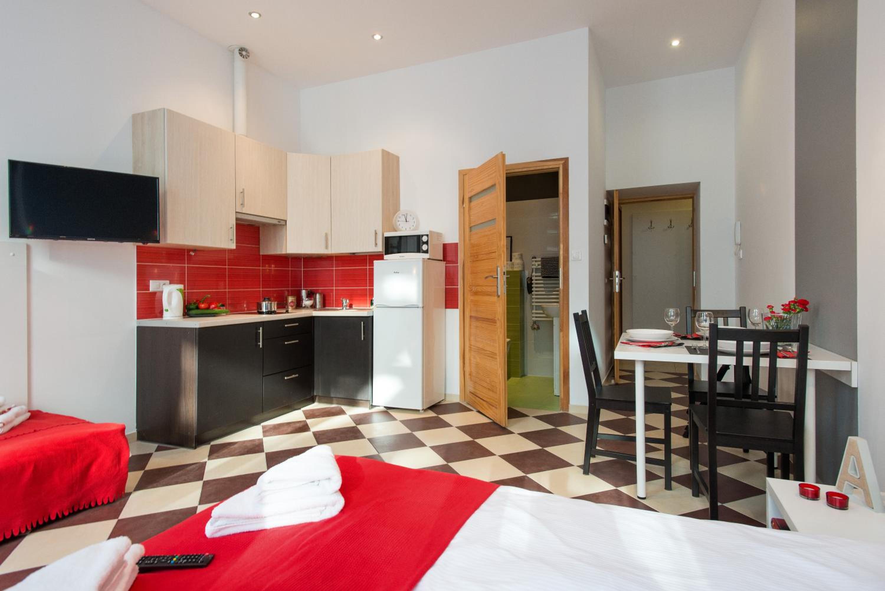 Studio Apartment photo 3