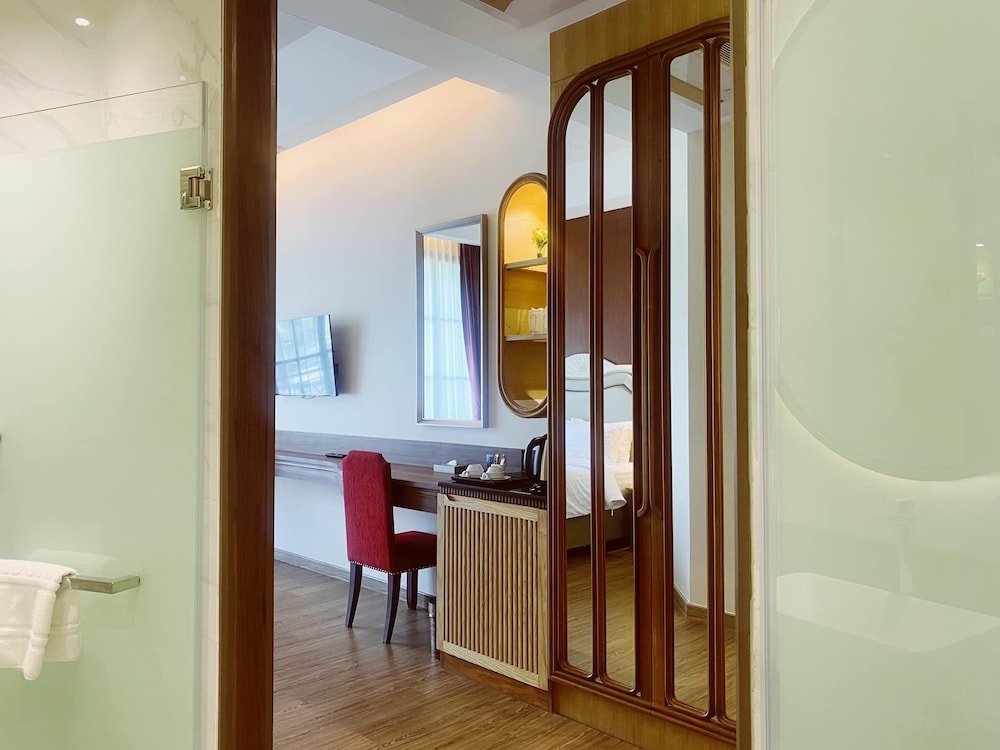 Standard Double Room - Photo 7