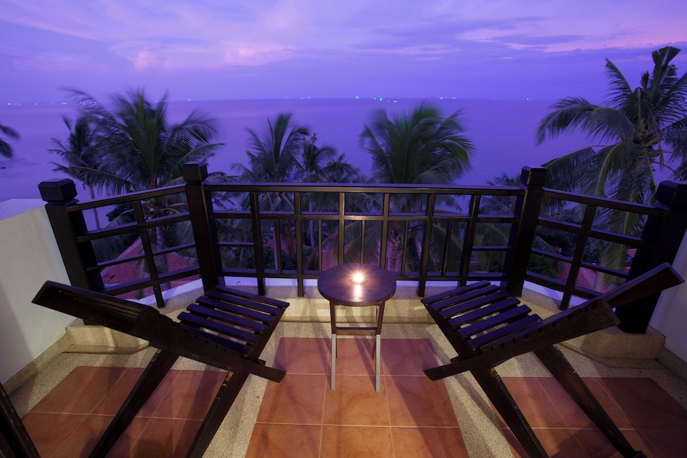 Deluxe Seaview Room photo 3