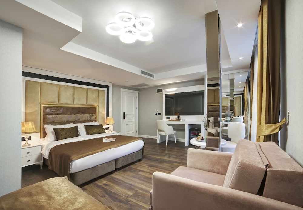 Family Quadruple Room photo 3