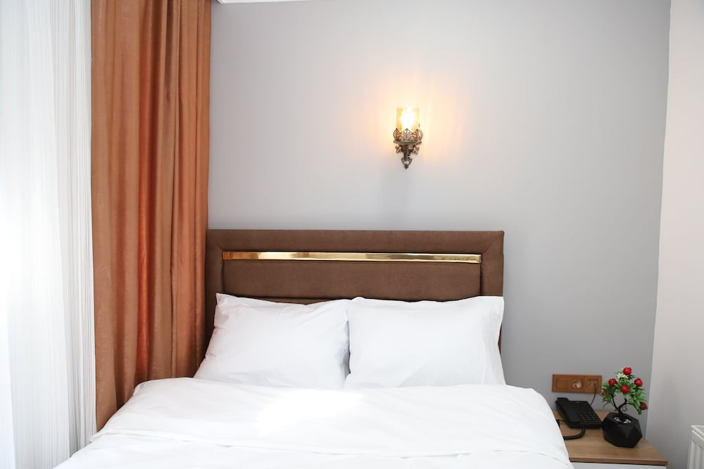 Economy Double Room, 1 Double Bed, Non Smoking photo 2
