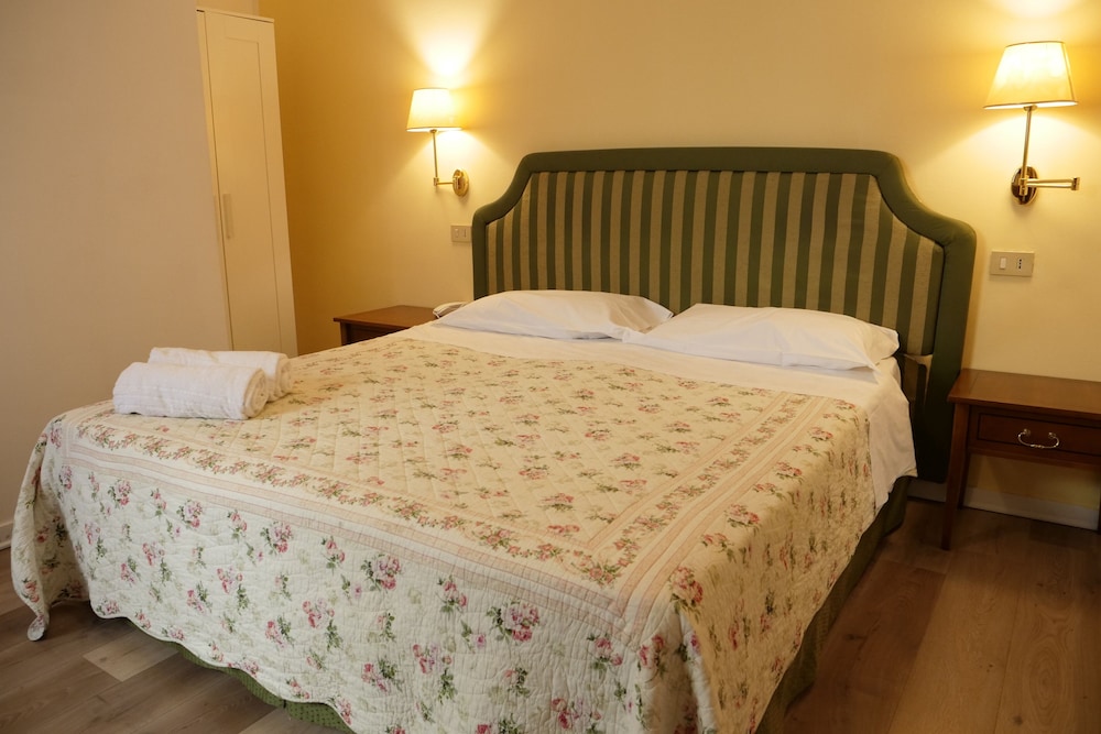 Economy Double or Twin Room photo 1