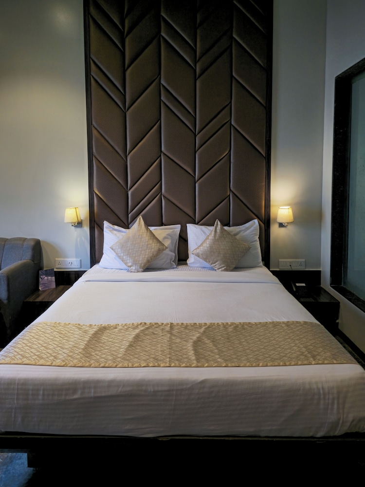 Executive Room photo 2