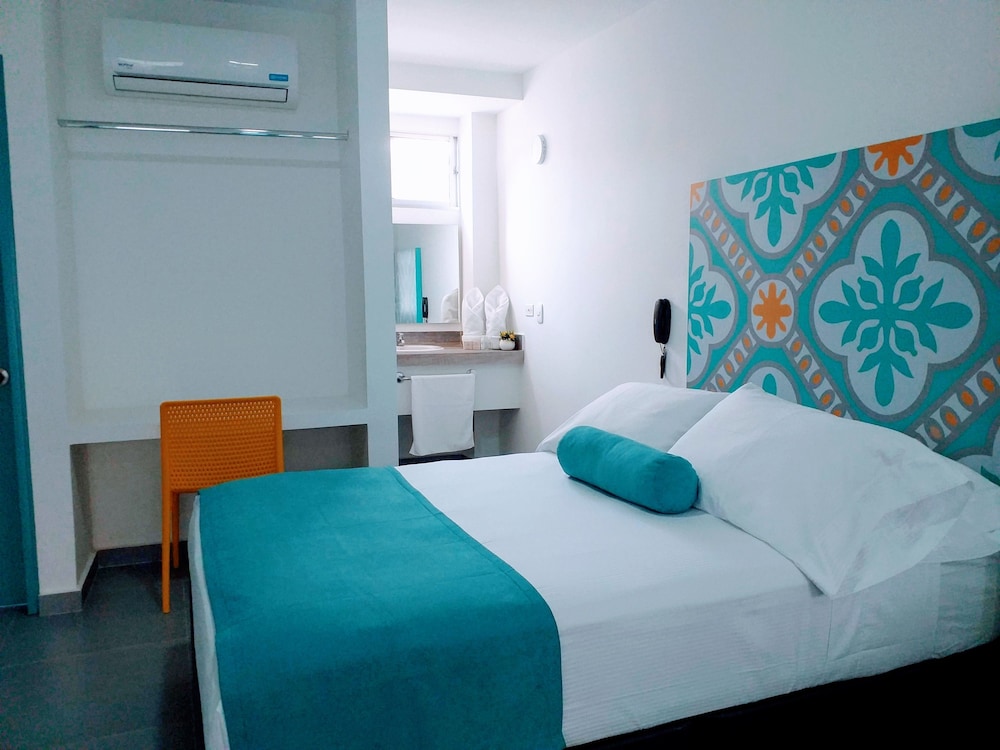 Double Room, 1 Queen Bed photo 1