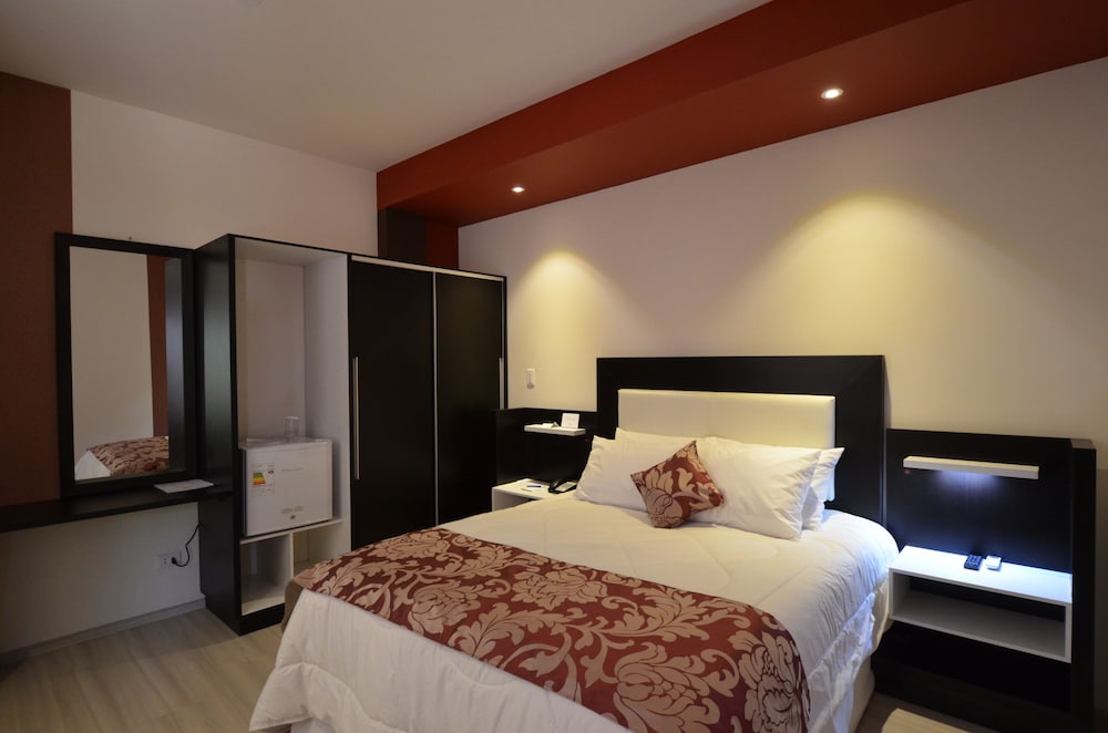 Double Room, 1 Queen Bed