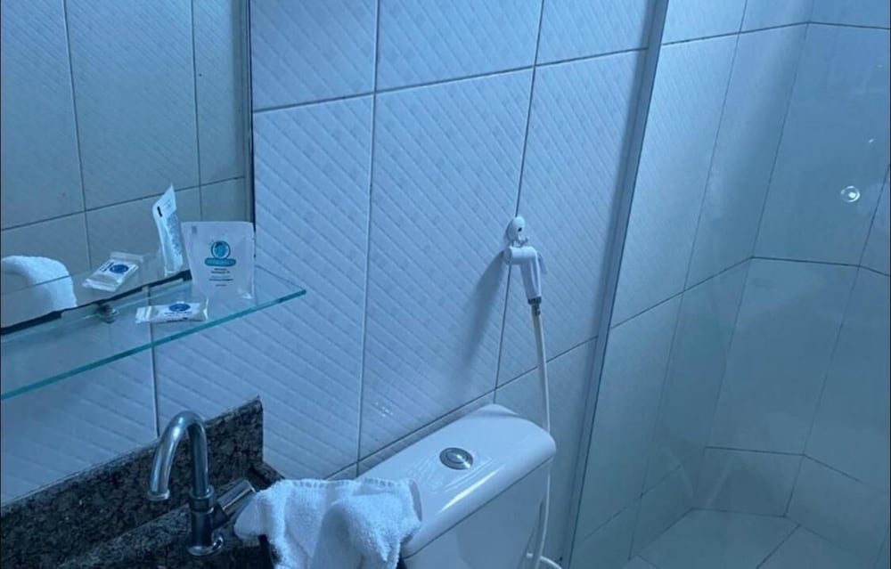 Quarto Quíntuplo Econômico (acesso por escadas) photo 2