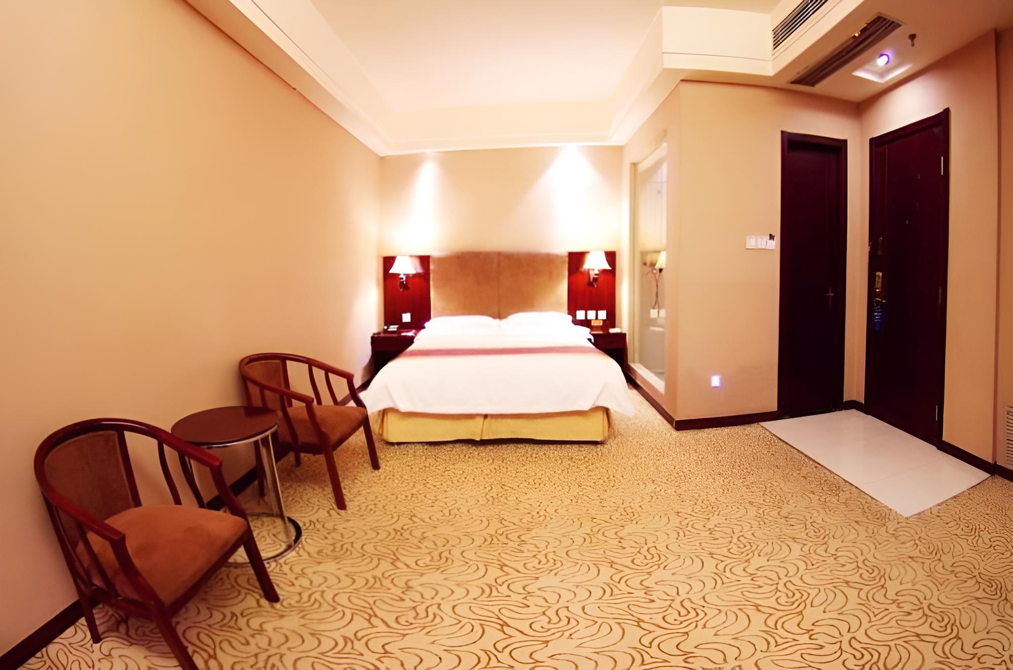 Economy Double Room photo 2