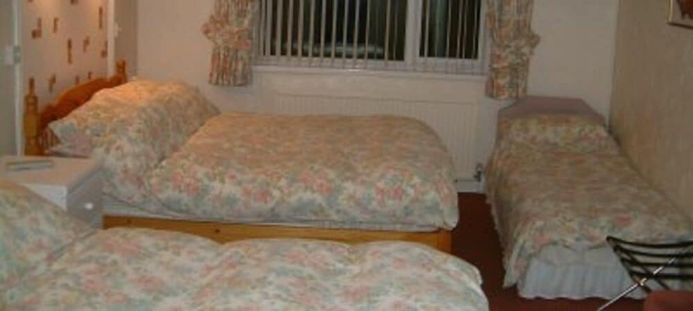 Family Room, Ensuite photo 1