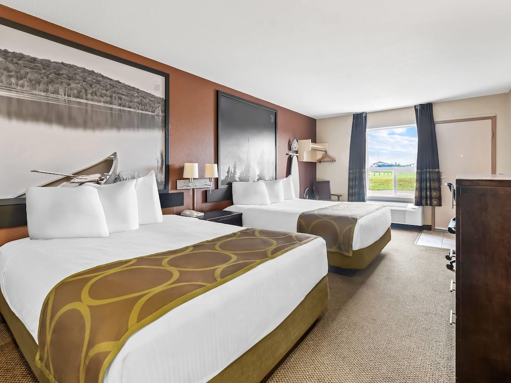 Room, 2 Queen Beds, Non Smoking (Main Floor) - Photo 3