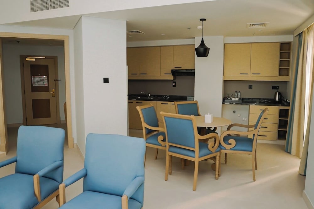 Deluxe Executive Suite City View photo 3