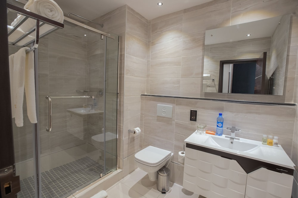 Deluxe Room - Photo 4