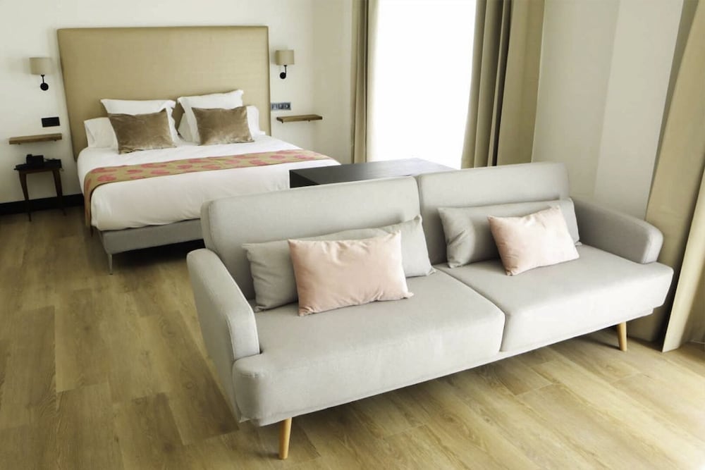 Double Room (Junior Suite, Terrace, Beach View)