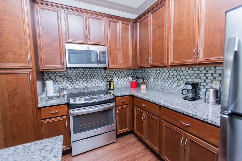 Family Apartment, 2 Bedrooms, Non Smoking, 2 Bathrooms (Self Check-In With Virtual Front Desk) photo 3