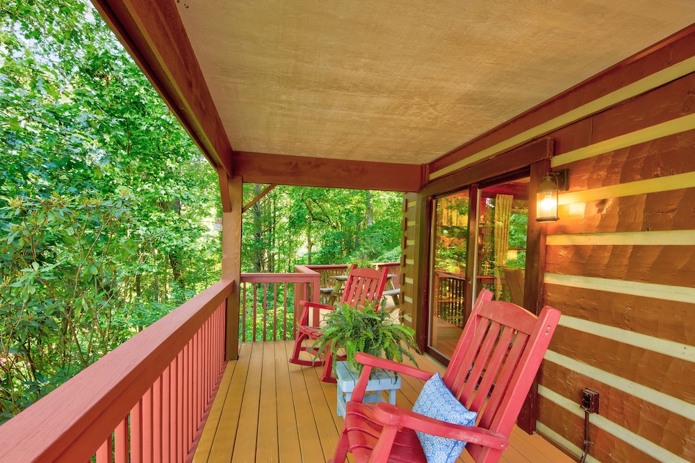Family Cabin photo 2