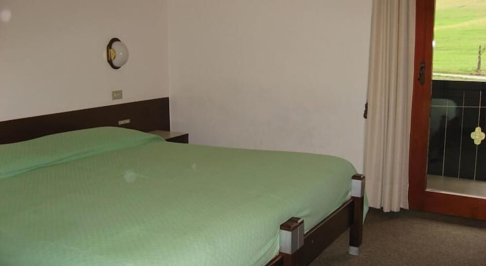 Economy Room photo 3